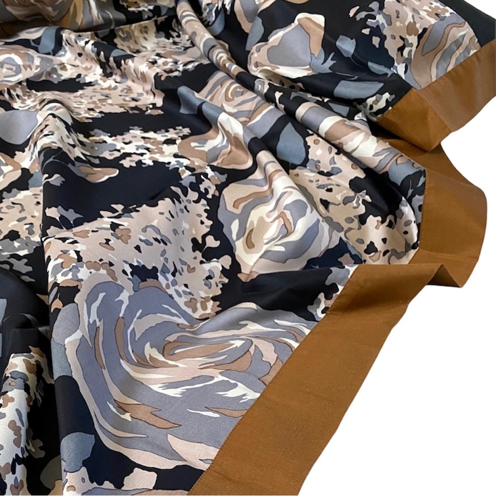 VINTAGE JIM THOMPSON 100% THAI SILK SCARF 42”x42” BLK/GRAY/CREAM, VINTAGE NWOT - Picture 2 of 16